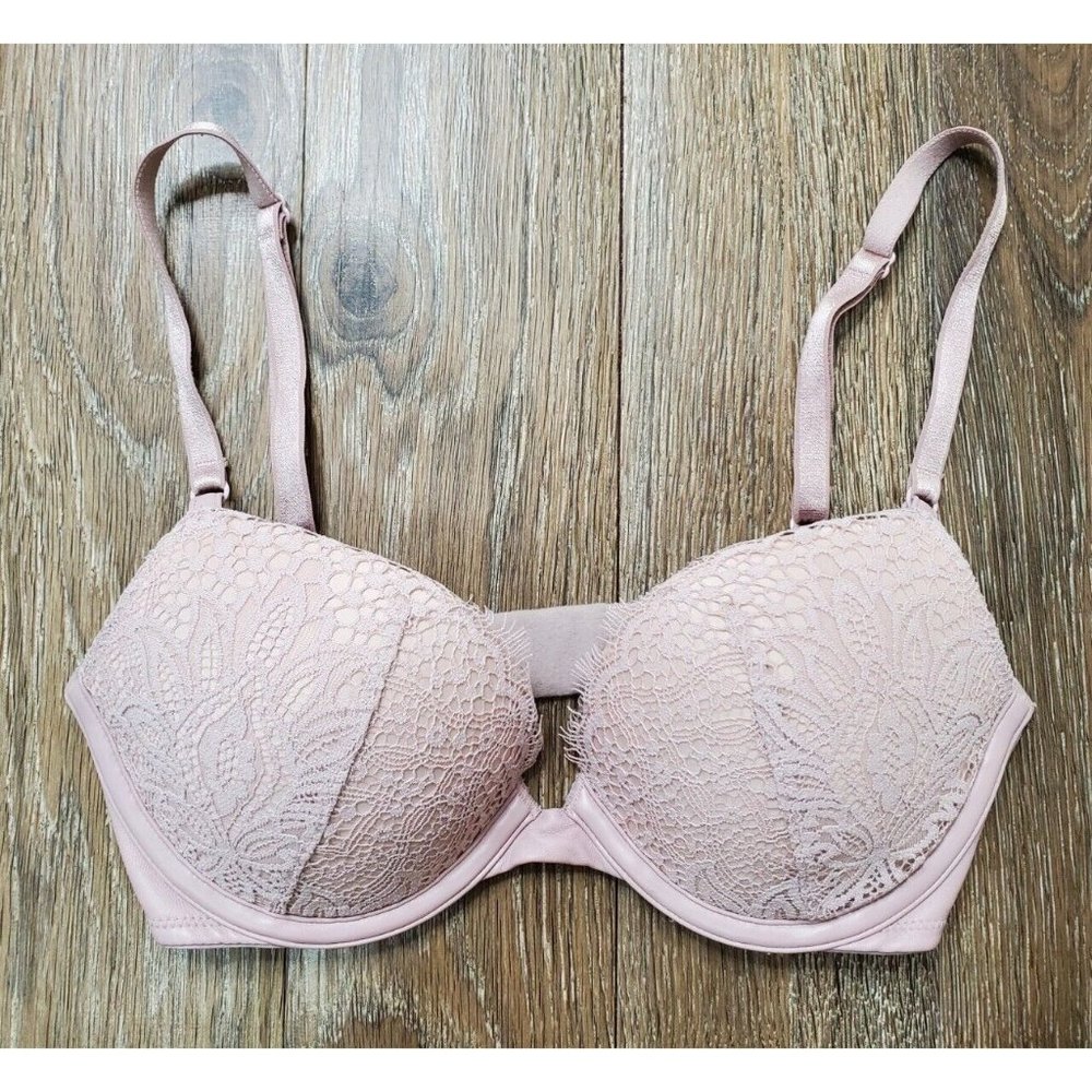Victoria's Secret Body 32B Lace Push-Up Beige Padded Women's Bra Pleather Trim